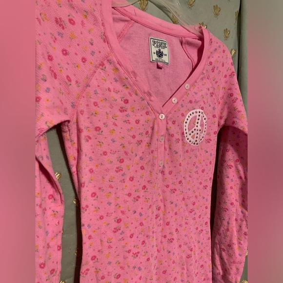Victoria’s Secret XS Pink Long Sleeve Sleepwear - Picture 2 of 6